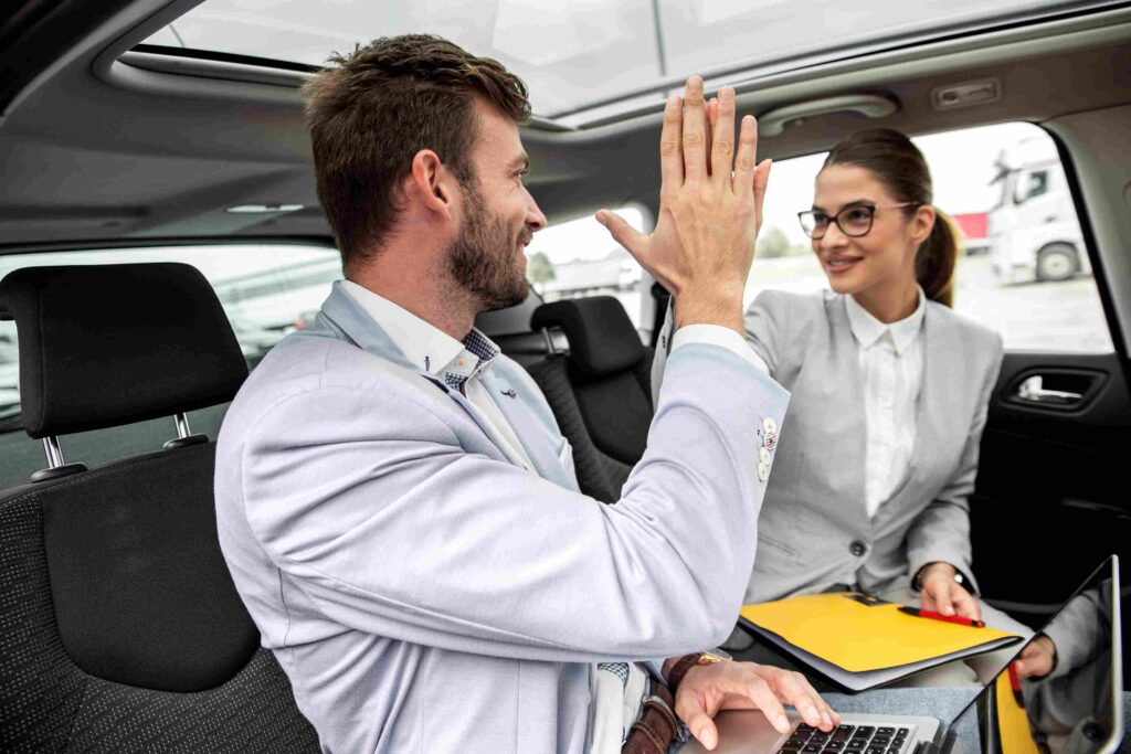 Why Car Rental Dubai is Ideal for Digital Nomads